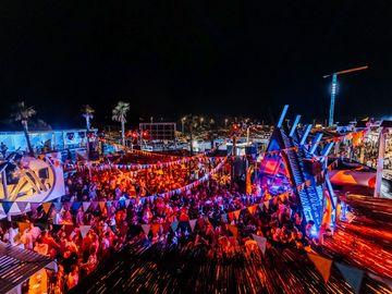 Dancefloor seen from above at night – Nomad Beach Club, Zrce Beach
